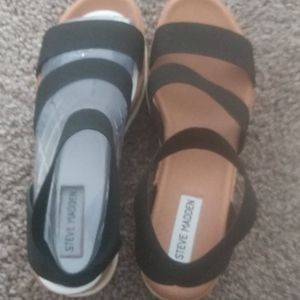Steve Madden platform sandals